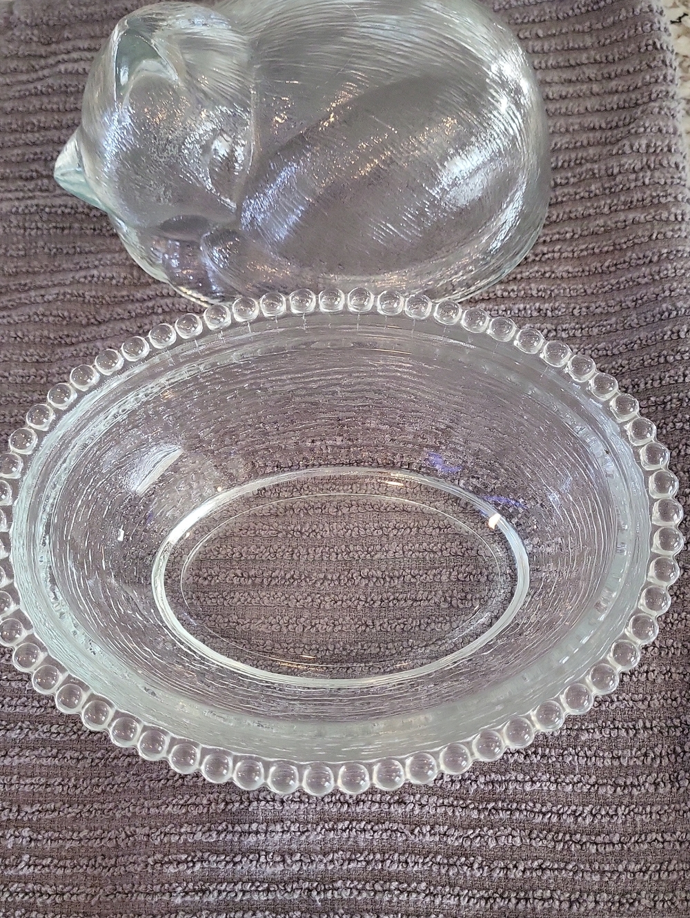Indiana Glass Sleeping Cat Covered Dish - Picture 3 of 5